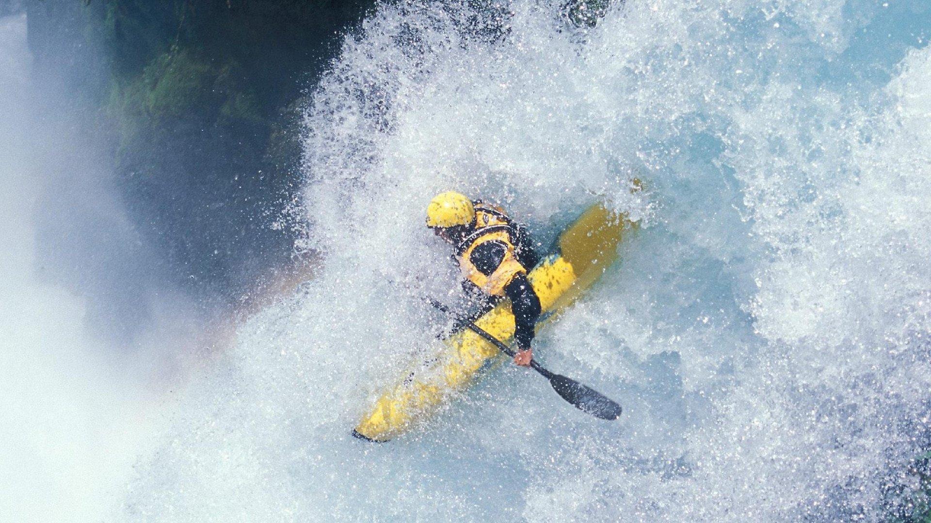 库里再斩火箭！生涯系列赛5胜0负完美压制，美媒直言，他才是休