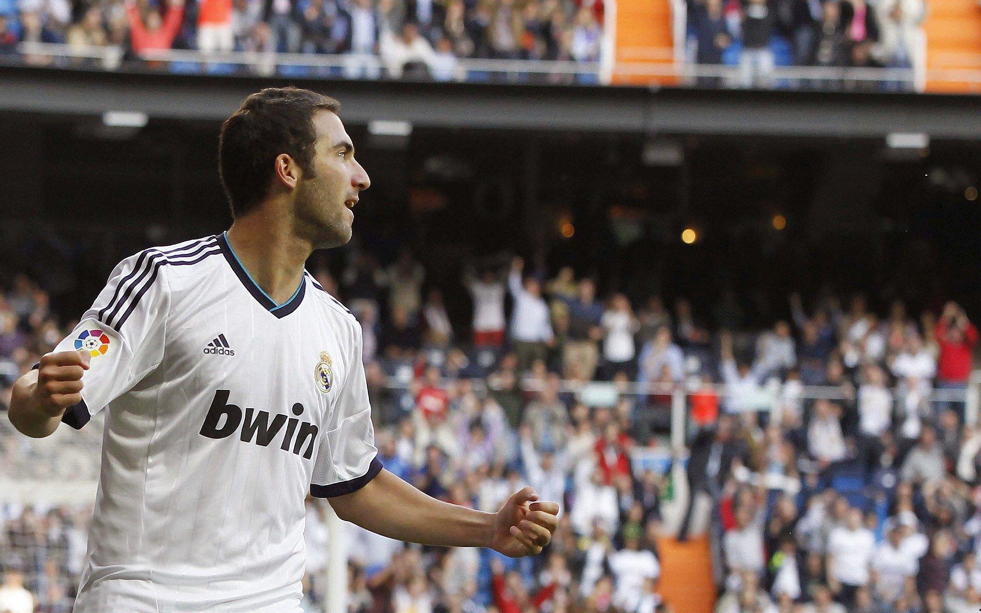 意天空预测罗马vs米兰焦点战,多夫比克因伤缺阵,穆萨客串右边翼卫引关注